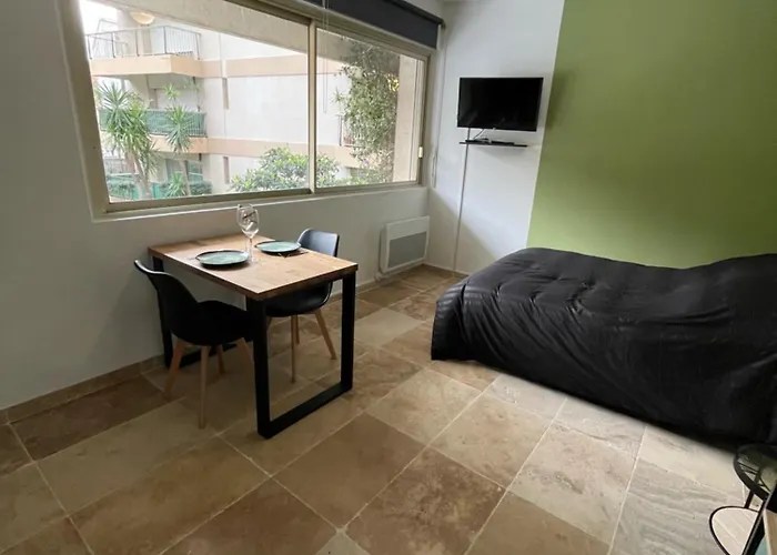Douillet En Apartment Ajaccio (Corsica)